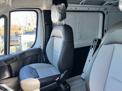 New 2023 RAM ProMaster 2500 image 14