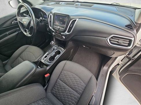 Used 2021 Chevrolet Equinox LT image 20