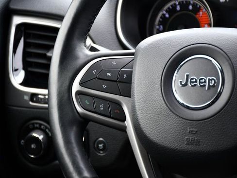 Used 2019 Jeep Cherokee Limited AWD/4WD image 27