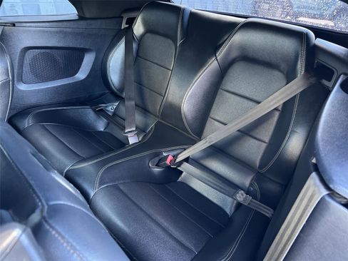 Used 2019 Ford Mustang Premium image 21