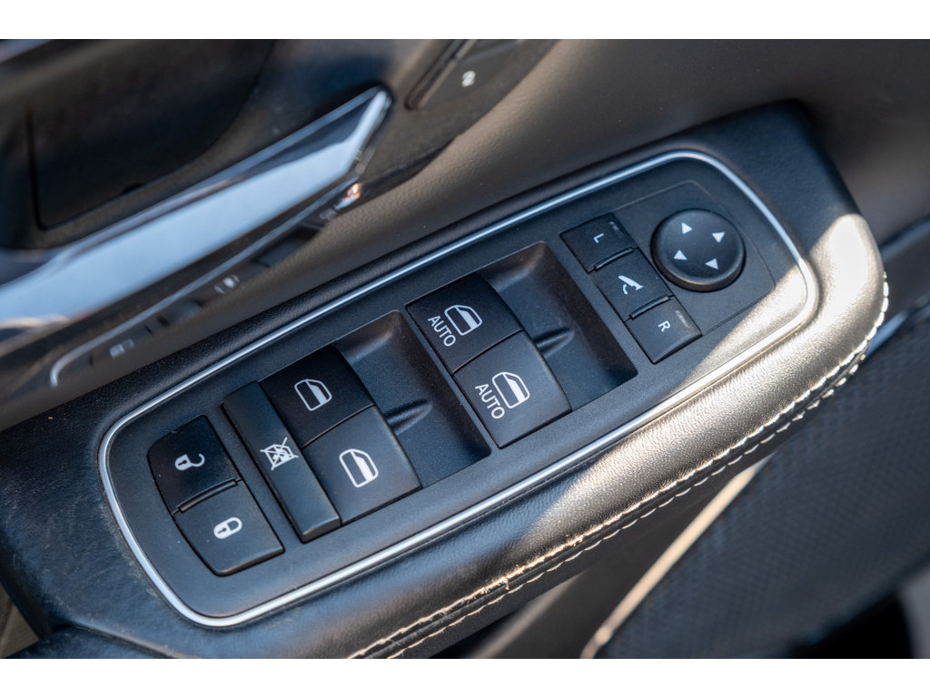 Used 2022 RAM 1500 Limited w/ Off Road Group AWD/4WD image 14