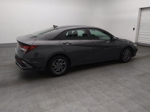 Used 2024 Hyundai Elantra SEL image 10