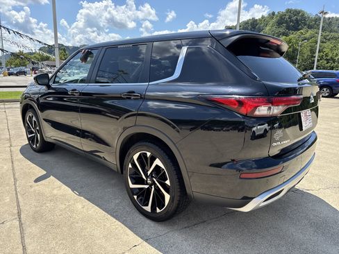 Used 2024 Mitsubishi Outlander SE AWD/4WD image 7