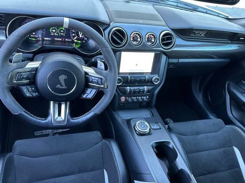 Used 2021 Ford Mustang Shelby GT500 w/ Technology Package image 14