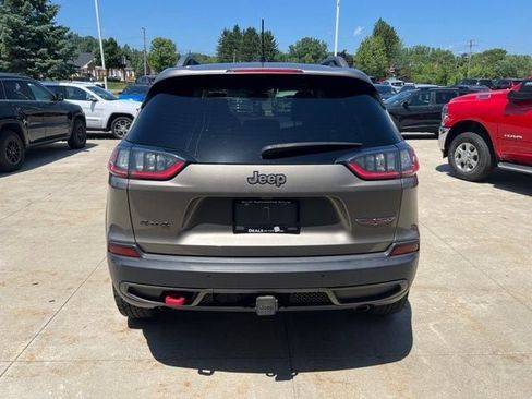 Used 2021 Jeep Cherokee Trailhawk w/ Sun, Sound & Nav Group AWD/4WD image 5