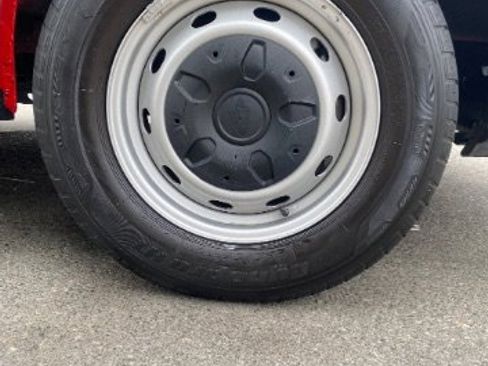 Used 2018 Ford Transit 150 XL image 27