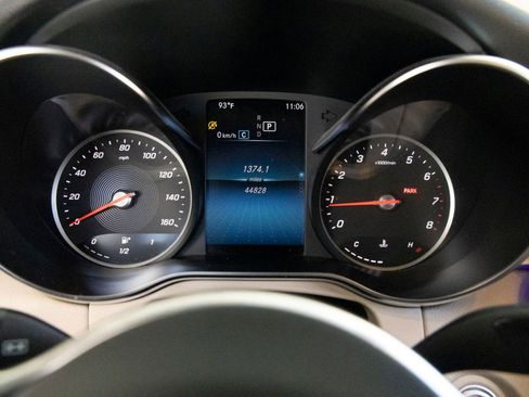 Used 2021 Mercedes-Benz GLC 300 image 16