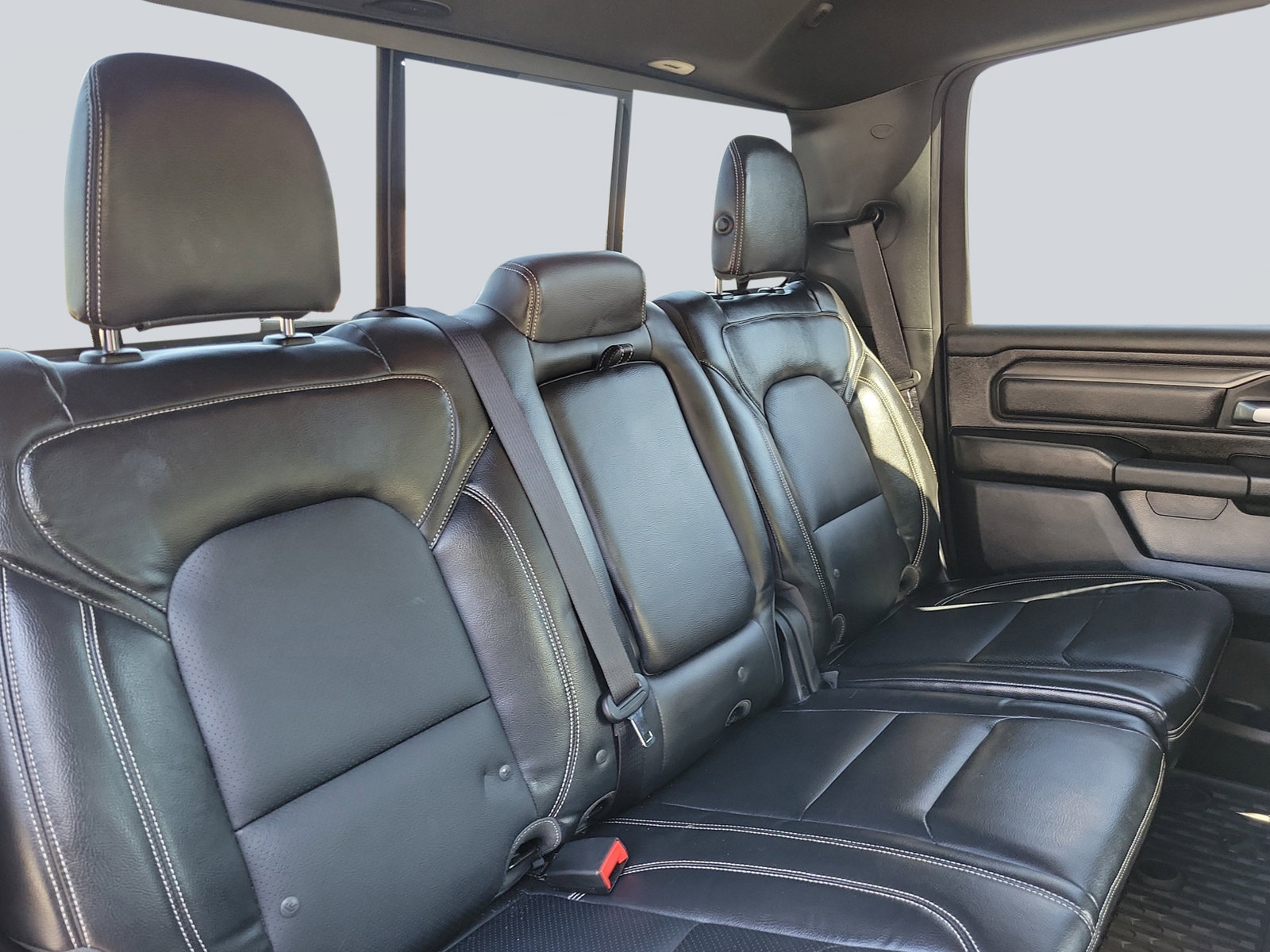 Used 2025 RAM 1500 Warlock AWD/4WD image 33
