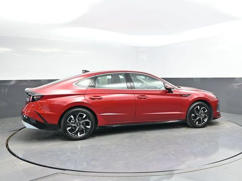 Used 2025 Hyundai Sonata SEL FWD image 8