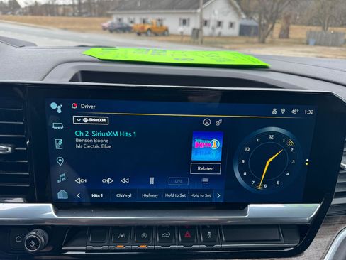 Used 2022 Chevrolet Silverado 1500 LT image 31