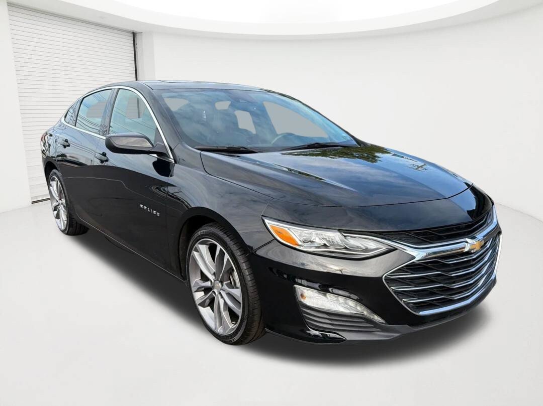 Used 2024 Chevrolet Malibu LT FWD image 3