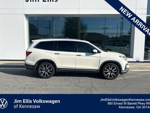Used 2019 Honda Pilot Touring image 1