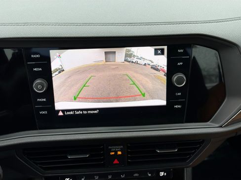 Used 2023 Volkswagen Jetta SEL image 31