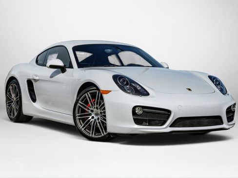 Used 2015 Porsche Cayman S RWD image 4