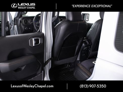 Used 2023 Jeep Wrangler Unlimited Sahara AWD/4WD image 14