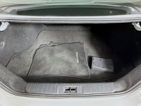 Used 2024 Nissan Sentra SV FWD image 31