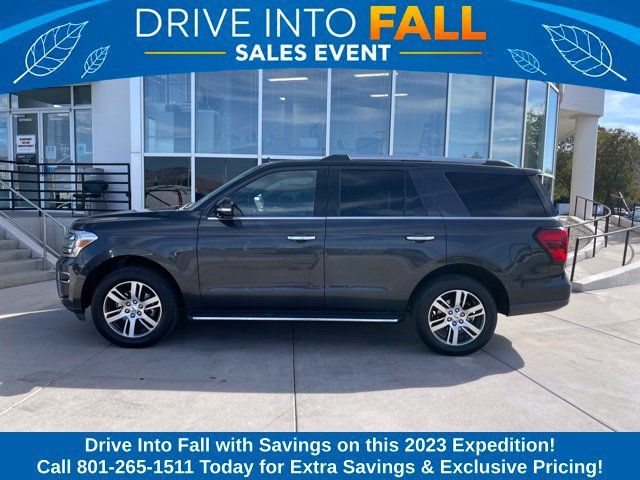 Used 2023 Ford Expedition Limited AWD/4WD image 2