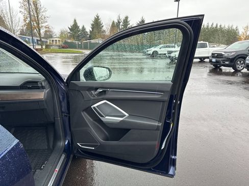 Used 2021 Audi Q3 2.0T Premium Plus w/ Premium Plus Package image 58