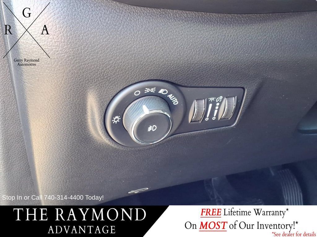 Used 2026 Jeep Compass Trailhawk AWD/4WD image 18