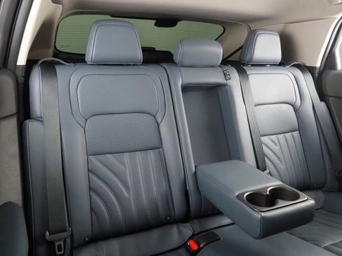 Used 2023 Nissan Ariya Platinum+ image 17