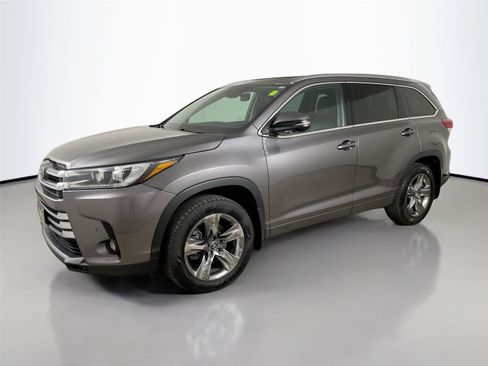 Used 2019 Toyota Highlander Limited Platinum AWD/4WD image 8