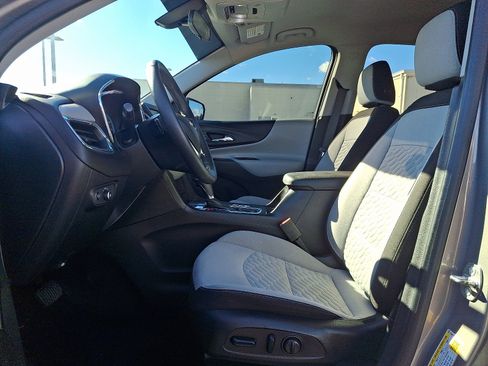 Used 2018 Chevrolet Equinox LT image 13