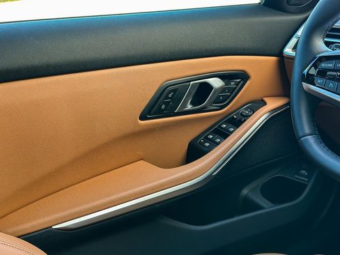 New 2025 BMW 330i xDrive Sedan w/ Convenience Package image 23