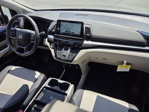 Certified 2026 Honda Odyssey Elite image 14