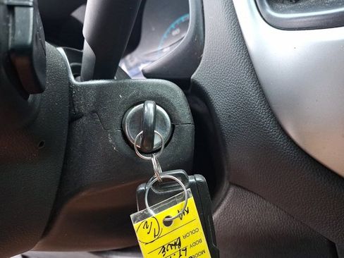 Used 2020 Chevrolet Colorado LT image 22