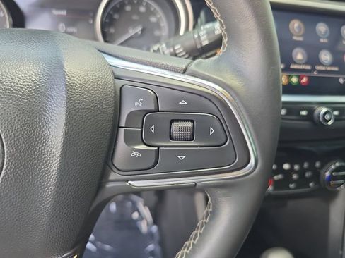Certified 2021 Buick Encore GX Select w/ Sport Touring Package FWD image 25