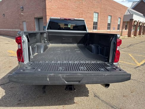 Used 2025 Chevrolet Silverado 2500 LT w/ Safety Package AWD/4WD image 7