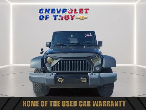 Used 2018 Jeep Wrangler Sport AWD/4WD image 2