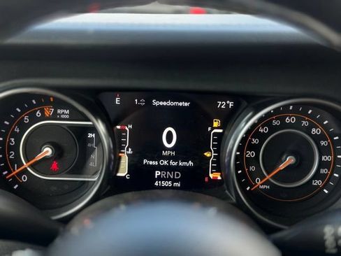 Used 2021 Jeep Wrangler Unlimited Sahara AWD/4WD image 13