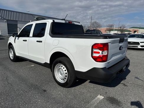 Used 2025 Ford Maverick XL image 3