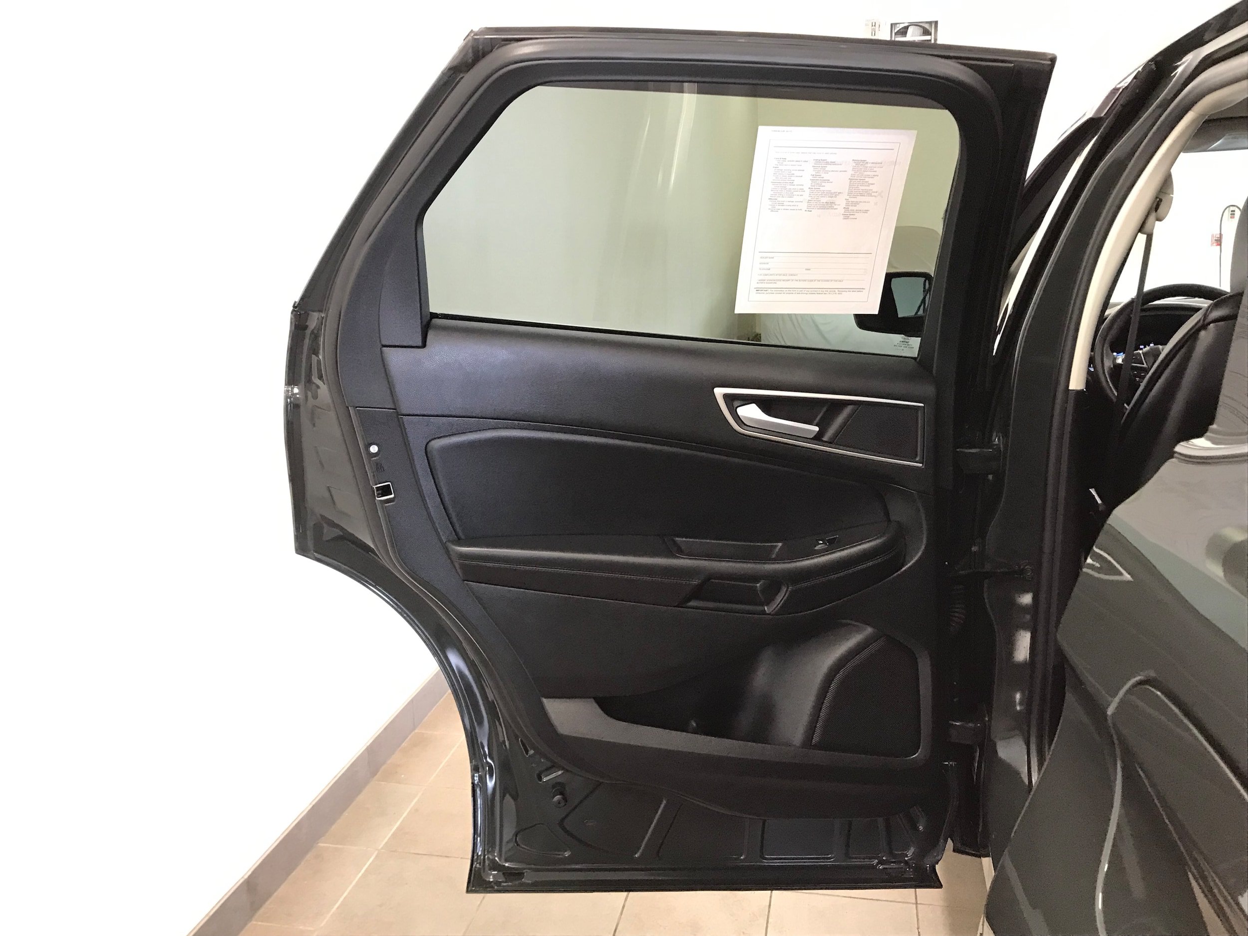 Used 2024 Ford Edge SEL w/ Convenience Package AWD/4WD image 8