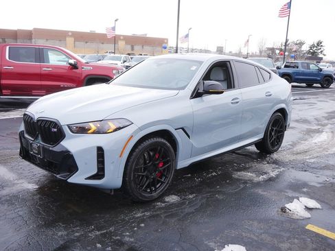 Used 2025 BMW X6 M60i w/ Executive Package image 4