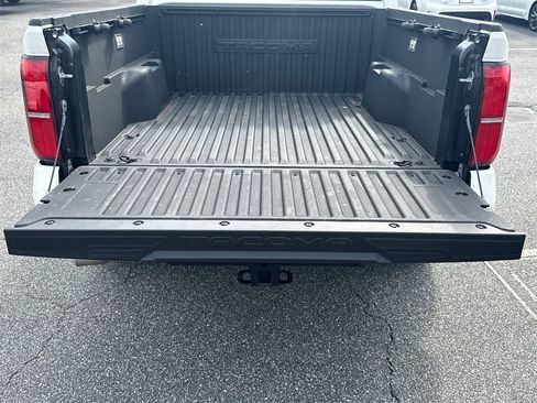 Used 2024 Toyota Tacoma TRD Sport image 18