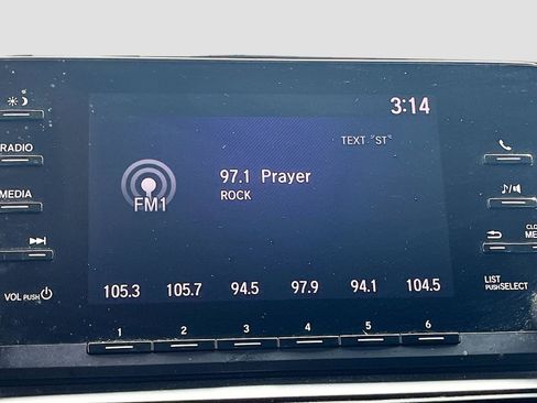 Used 2018 Honda Accord LX image 14