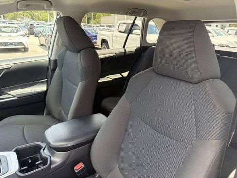 Used 2023 Toyota RAV4 LE FWD image 10