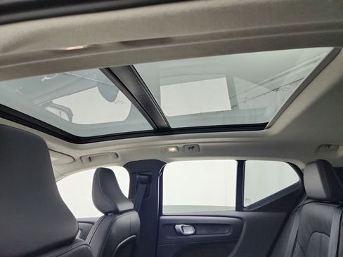 New 2025 Volvo XC40 B5 Core w/ Protection Package Premier image 26