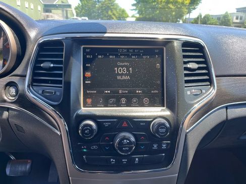 Used 2014 Jeep Grand Cherokee Limited AWD/4WD image 17