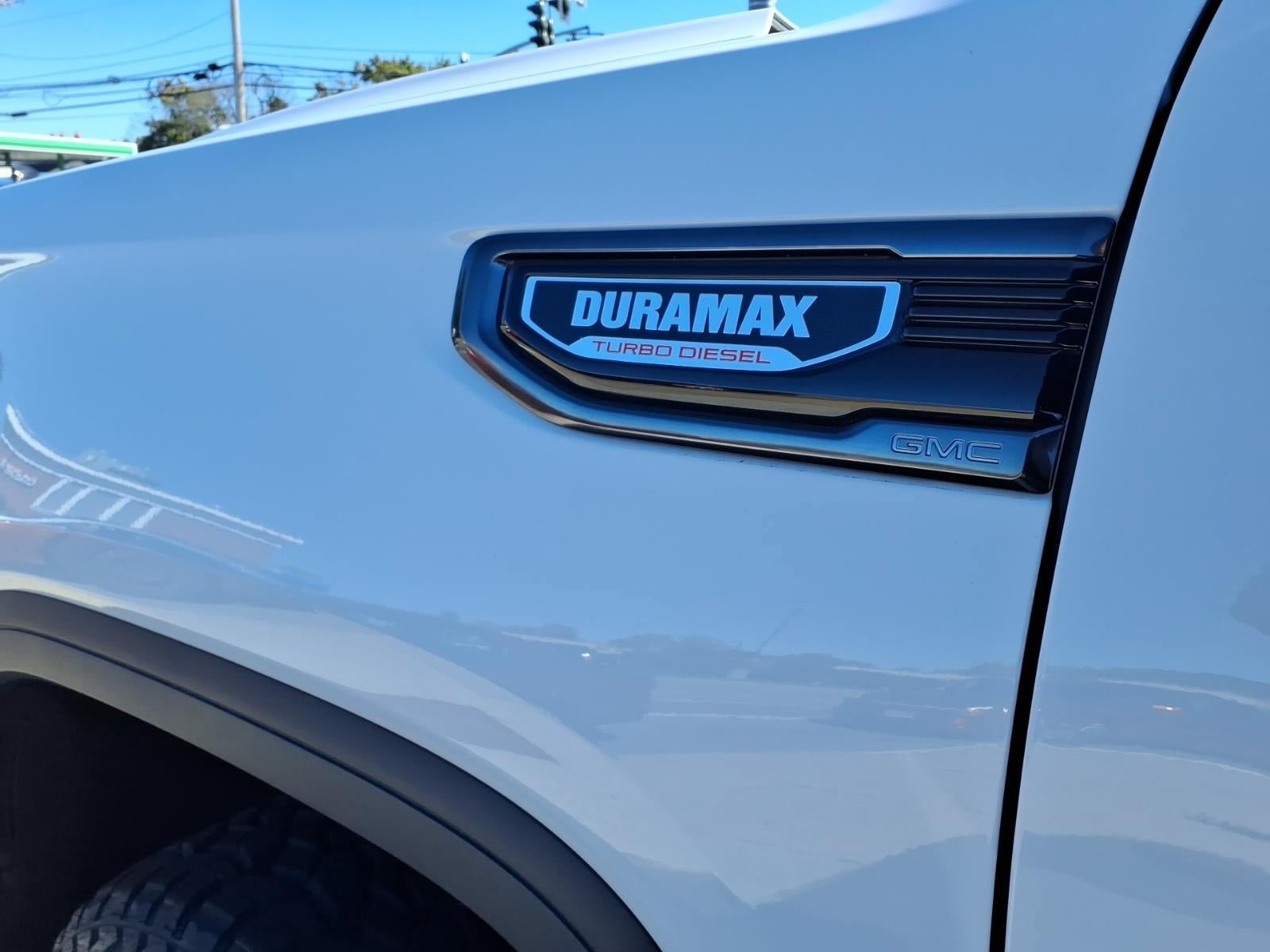 Used 2023 GMC Sierra 1500 AT4 w/ Technology Package AWD/4WD image 10