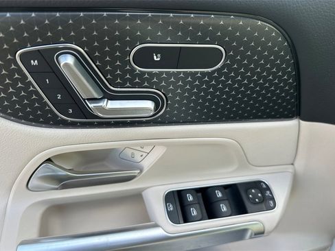 Certified 2026 Mercedes-Benz GLB 250 GLB 250 image 11