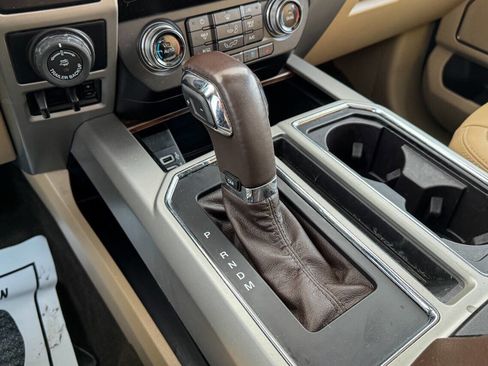 Used 2019 Ford F150 Lariat w/ Equipment Group 502A Luxury image 38