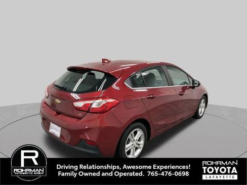 Used 2017 Chevrolet Cruze LT w/ Sun And Sound Package FWD image 6