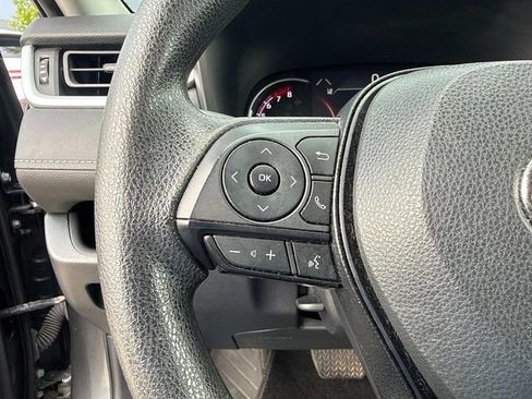 Used 2023 Toyota RAV4 XLE FWD image 27