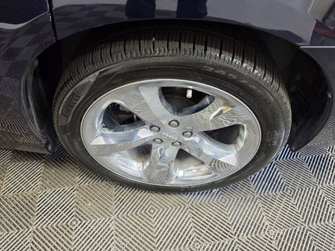 Used 2012 Dodge Charger R/T w/ Wheels & Tunes Group RWD image 33