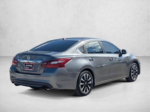 Used 2018 Nissan Altima 2.5 SL FWD image 5