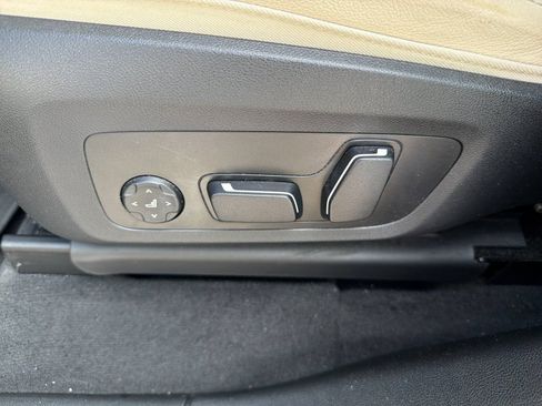 Used 2024 BMW X3 sDrive30i w/ Premium Package w/ZPA RWD image 24