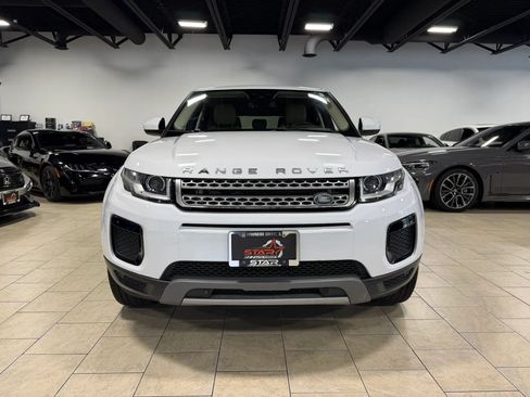 Used 2018 Land Rover Range Rover Evoque SE AWD/4WD image 10